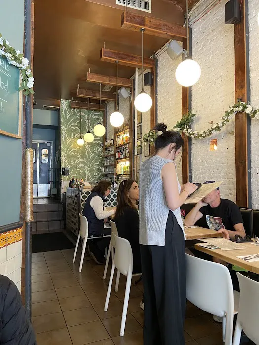 Land Thai Kitchen Picture 3