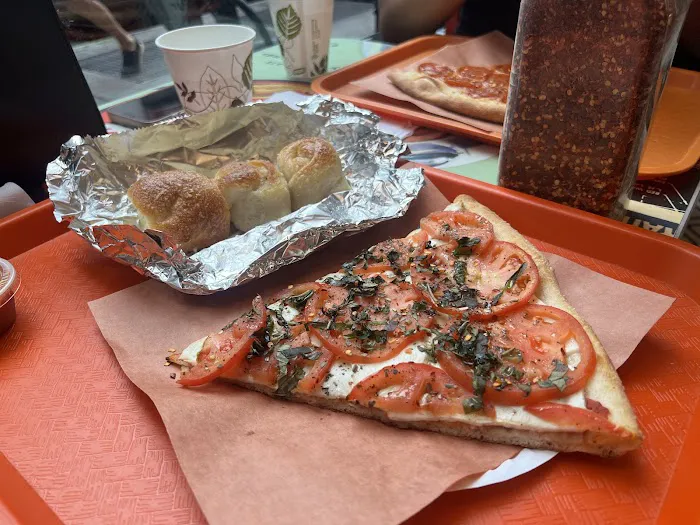 Koronet Pizza Picture 6