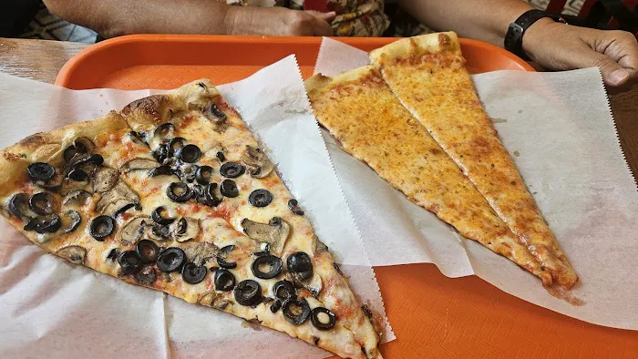 Koronet Pizza Picture 2
