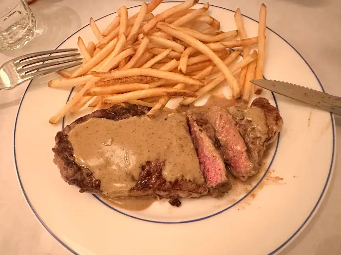 Monsieur Bistro Restaurant Picture 4