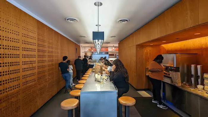Chipotle Mexican Grill Picture 4