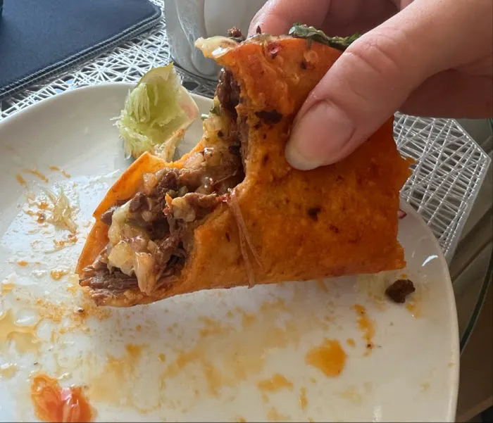 Tacos y Quesadillas Picture 4