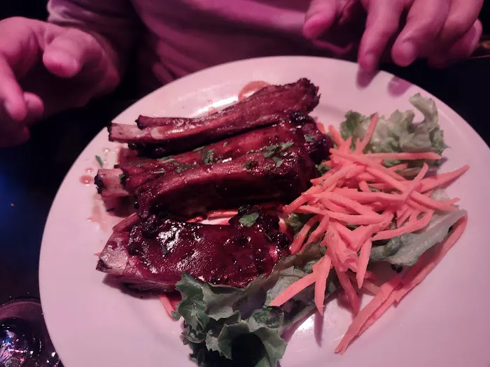 Hi Life Bar & Grill Picture 2