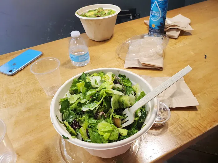 Chopt Creative Salad Co. Picture 3