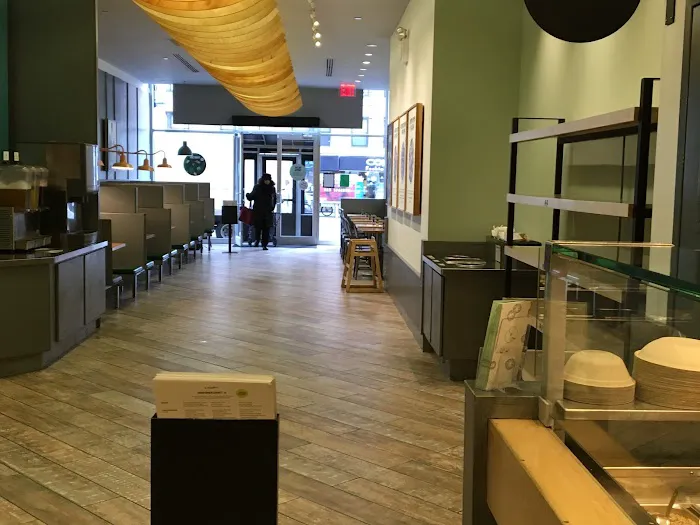 Chopt Creative Salad Co. Picture 6