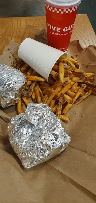 Five Guys Picture 8