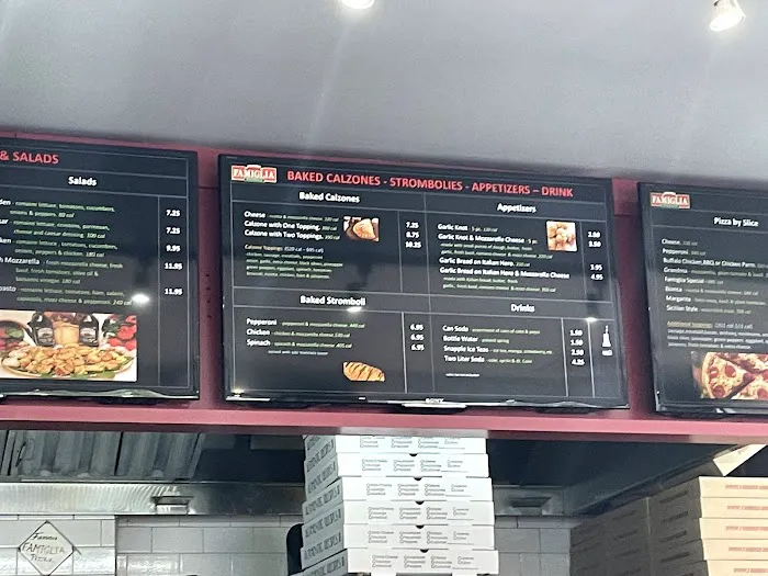 Famous Famiglia Pizzeria Picture 6