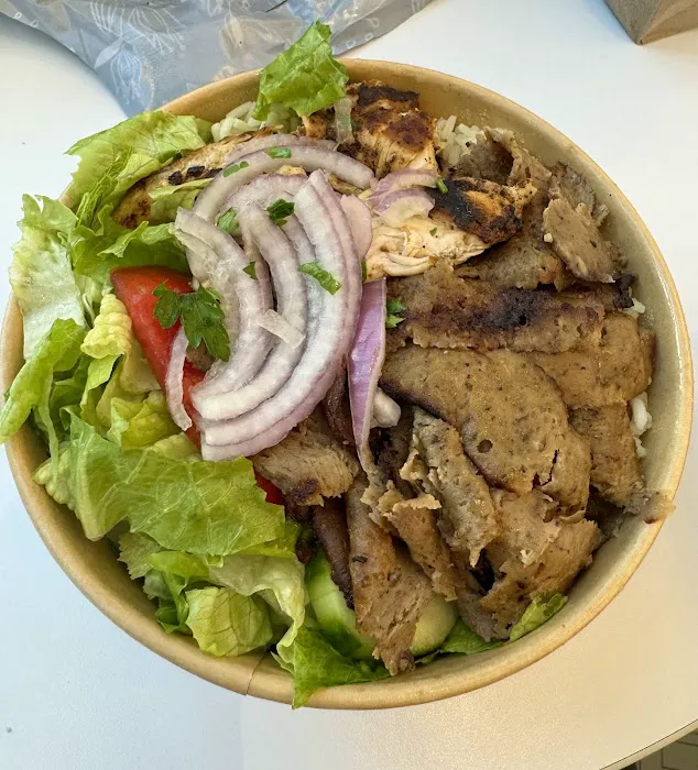 Tony Dragon's Grille Picture 4