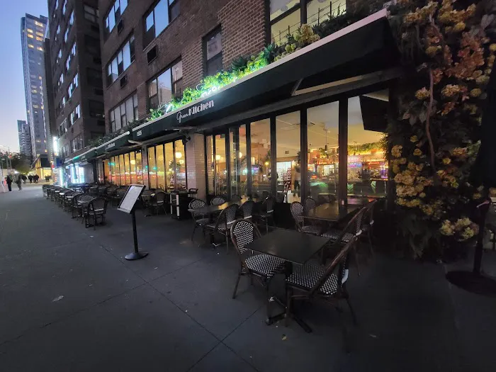 Green Kitchen 70th Street Picture 10