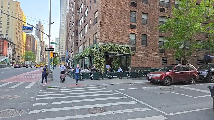 Green Kitchen 70th Street Picture 5