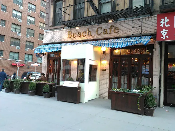 Beach Cafe Picture 10
