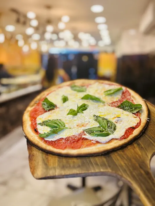 La Pizza Italia Picture 6