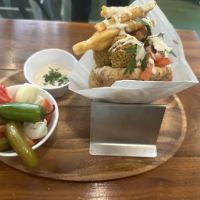 Moshe's falafel ico