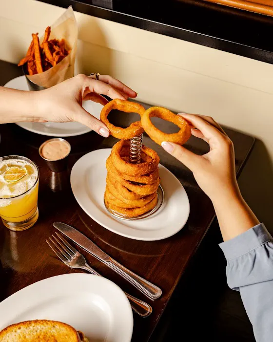 5 Napkin Burger Picture 10