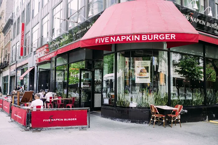 5 Napkin Burger Picture 3