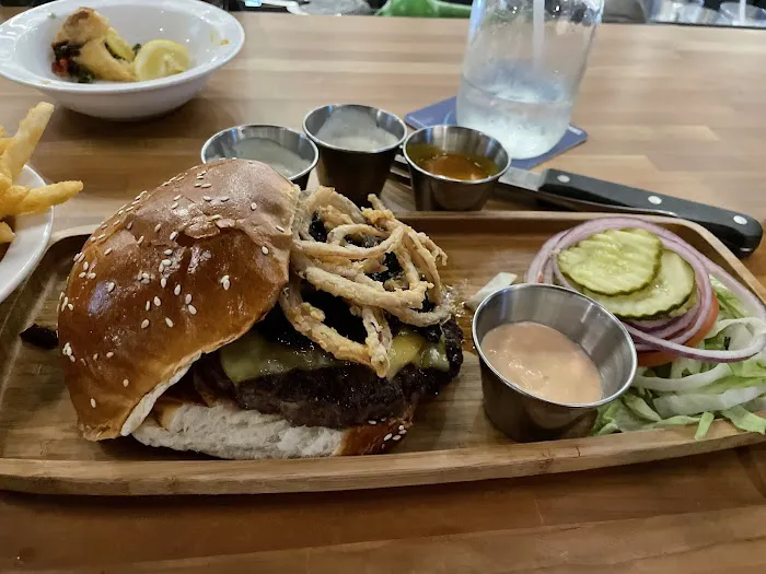AMSTERDAM BURGER NYC Picture 4