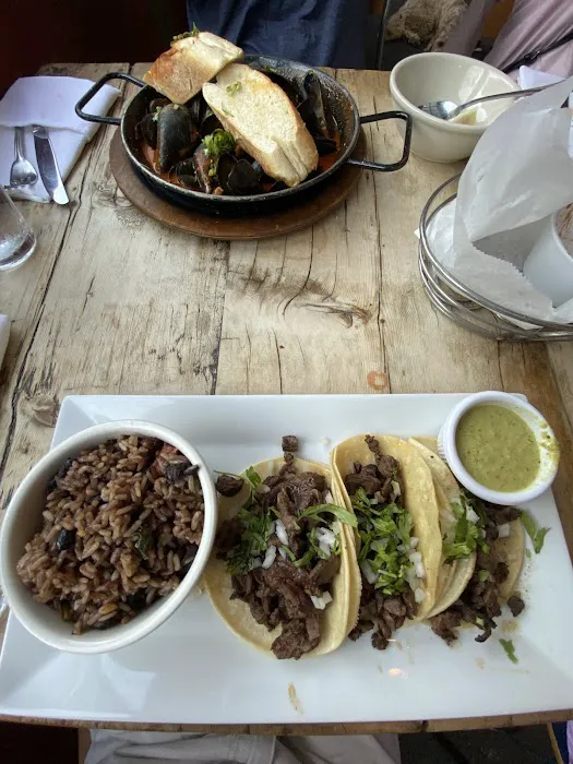 Cilantro NYC Picture 1