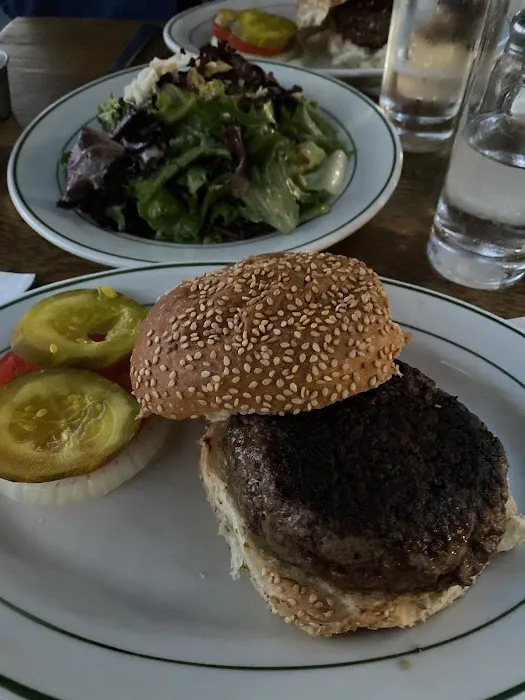 Luke's Bar & Grill Picture 7