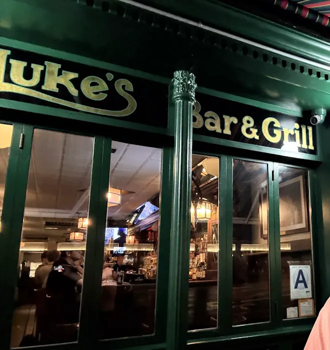 Luke's Bar & Grill Picture 6