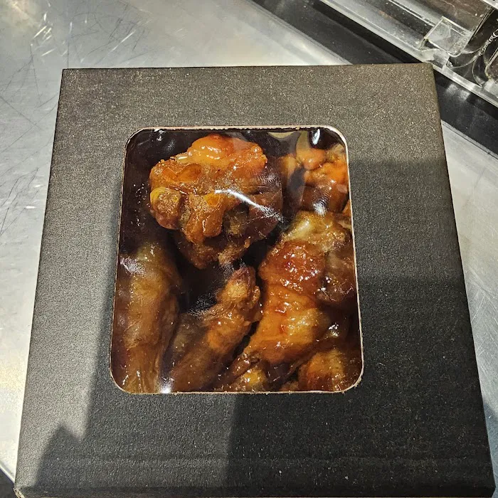 Buffalo Wild Wings 'GO' Picture 4