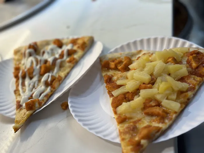 Krave Pizza Picture 4