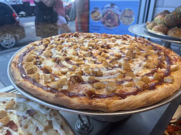 Krave Pizza Picture 10