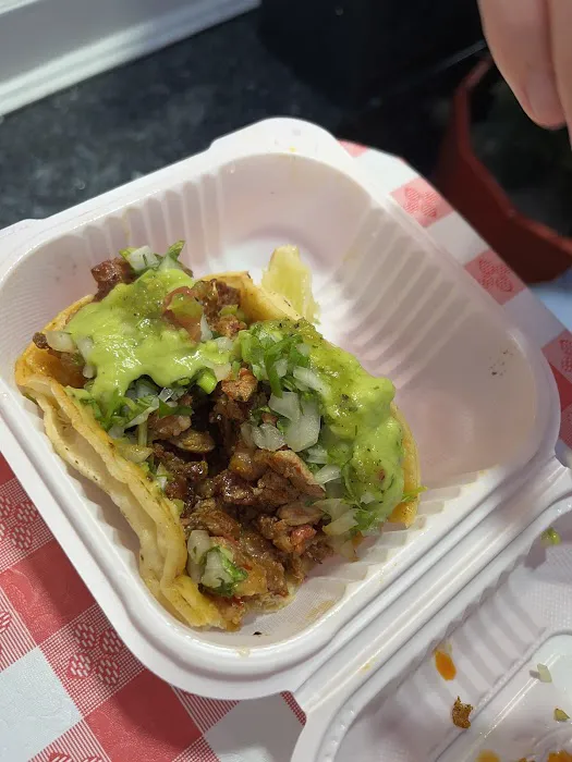 Tacos y Quesadillas Picture 5