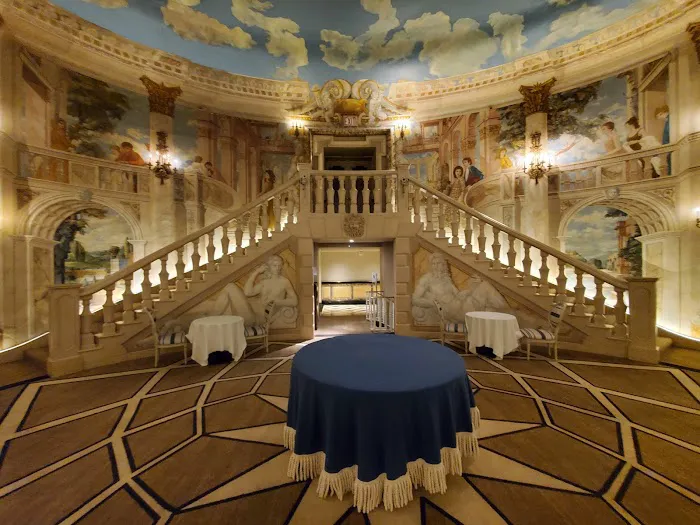 The Rotunda Picture 1