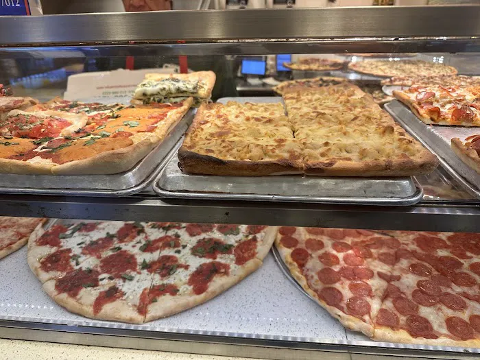 Centro Pizza Picture 4