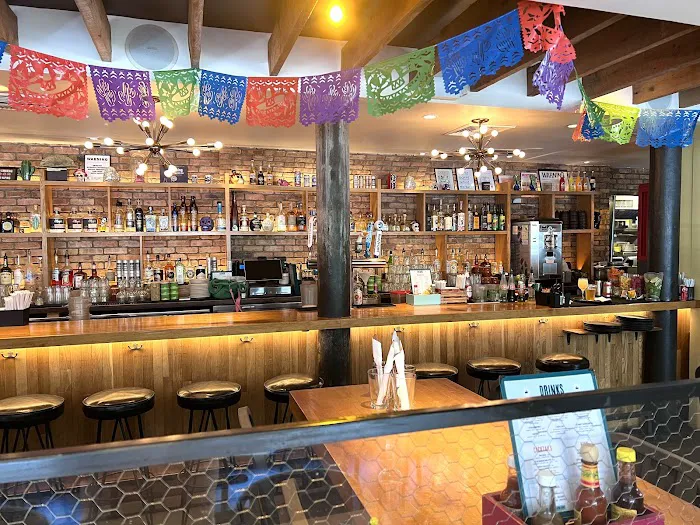 Calexico Picture 6