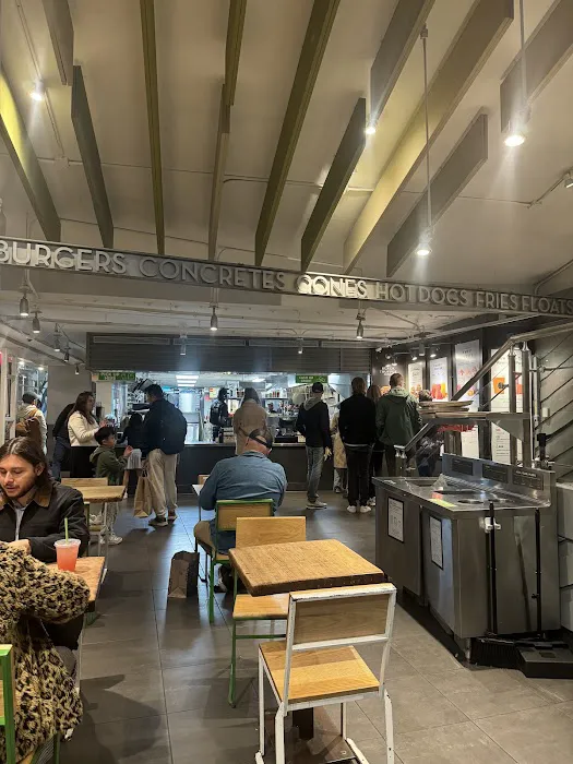 Shake Shack Upper East Side Picture 10