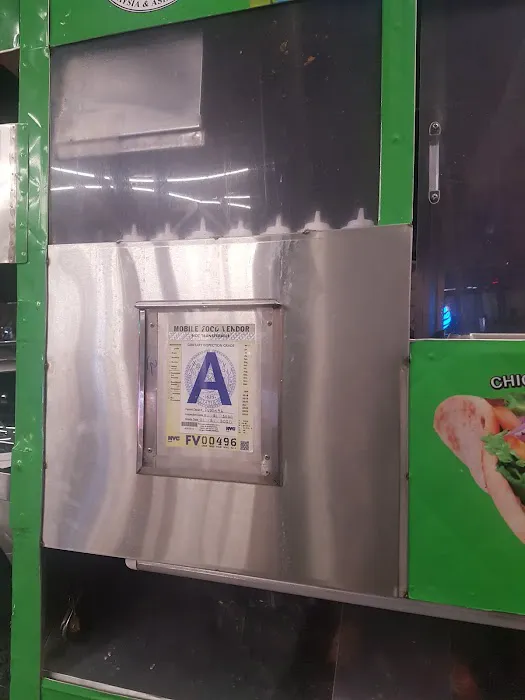 Medo Halal Food Cart Picture 1