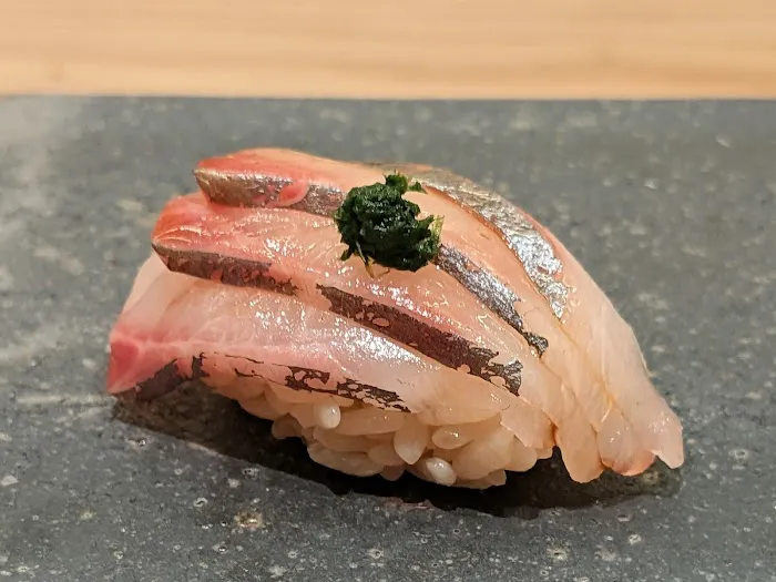 Sushi Akira Picture 3