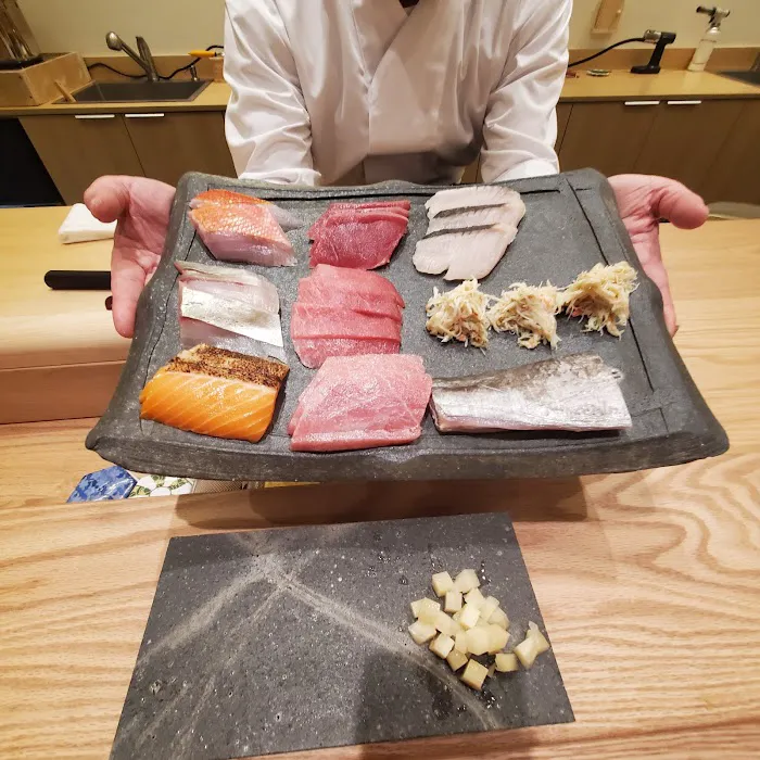 Sushi Akira Picture 6