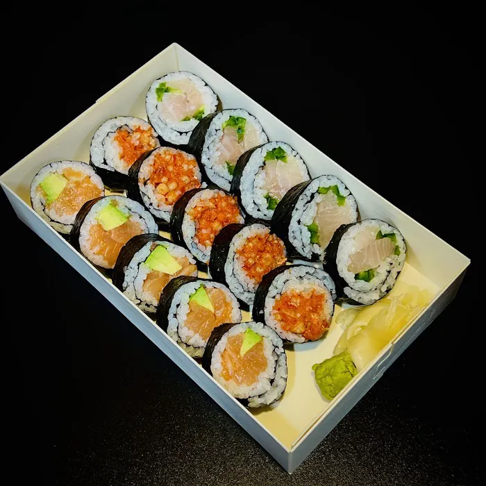 Oyishi Sushi Picture 10