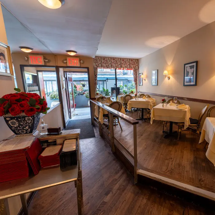 Lex Restaurant Picture 7