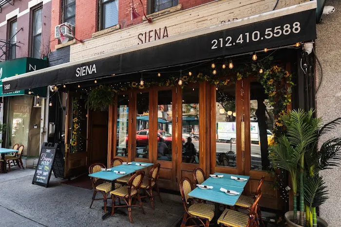 Siena Cafe • Italian • Bar • Restaurant Picture 6