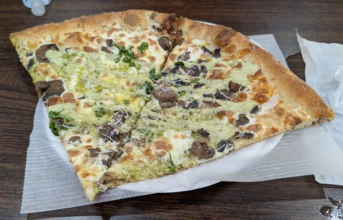 Lucia Pizza Of UES Picture 7