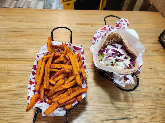 The Hummus and Pita Co. Picture 2