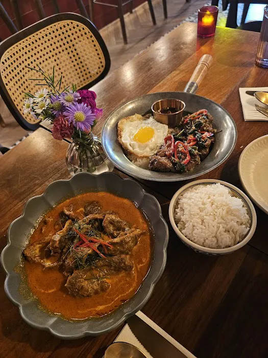 Tha Phraya Picture 5