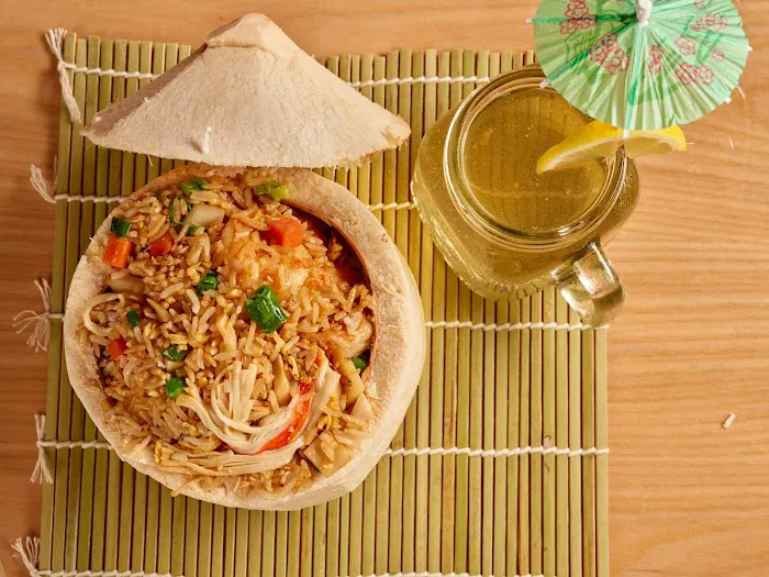 New Chinatown Restaurant and Bar | Asian Fusion | Chinese and Thai Food Picture 9