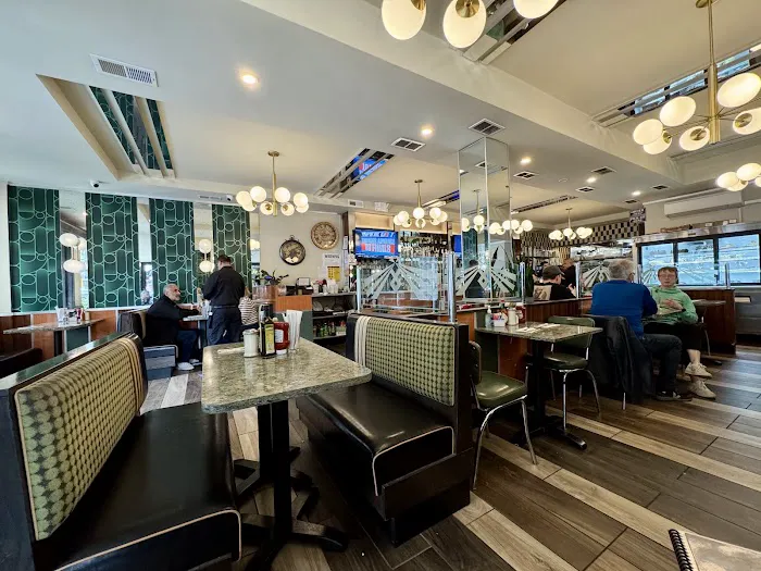 Gracie's Diner Picture 9