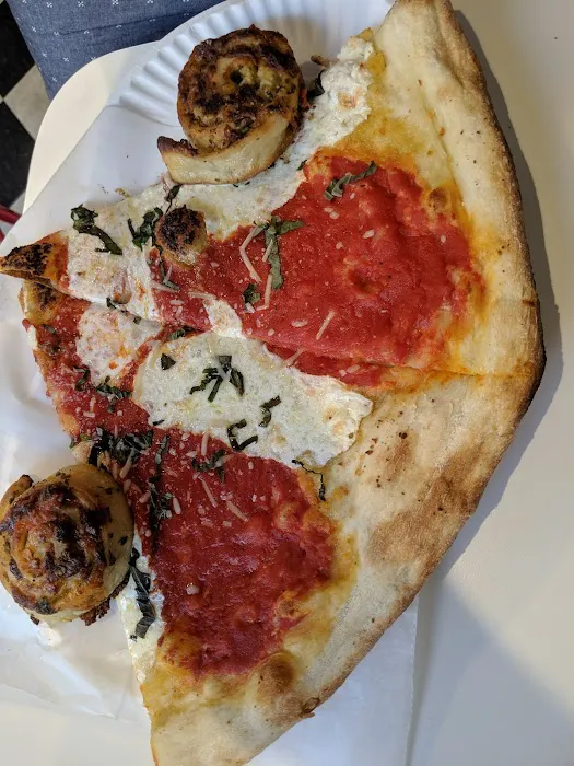 Williamsburg Pizza Picture 6