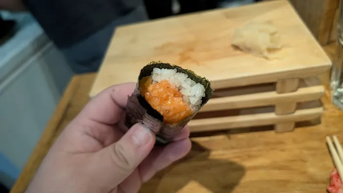 Tanoshi Sushi Sake Bar Picture 3