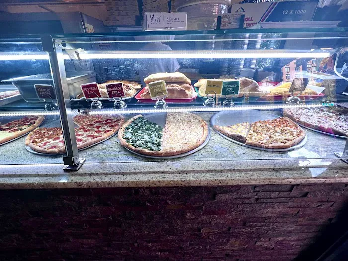 Italian Village Pizza & Restaurant Picture 9