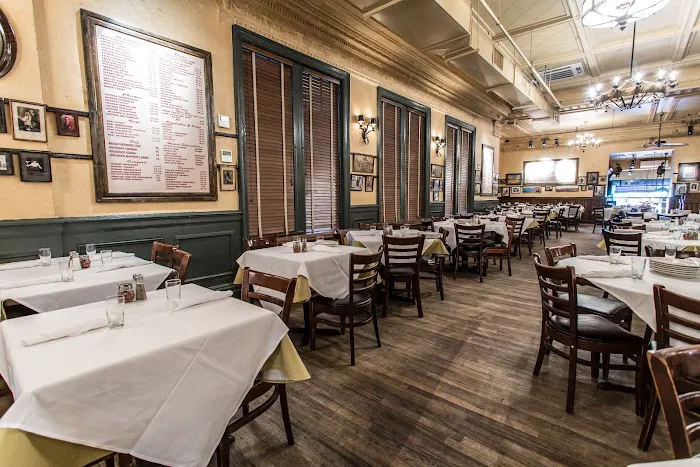 Carmine's - Upper West Side Picture 1