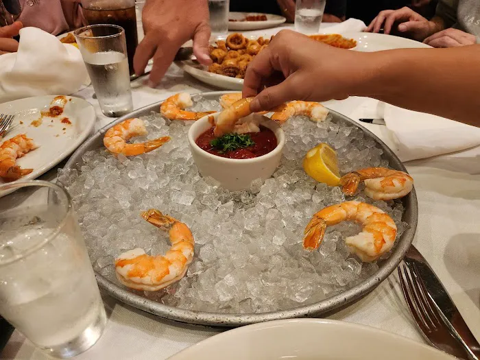 Carmine's - Upper West Side Picture 2