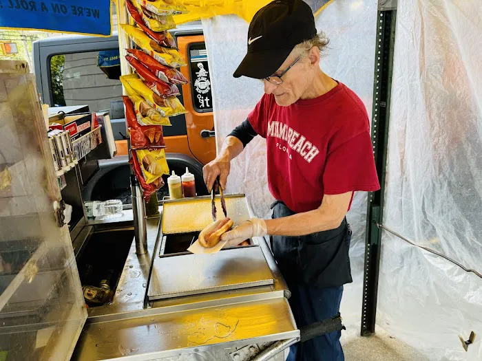 Billy’s Hot Dog Cart Picture 4