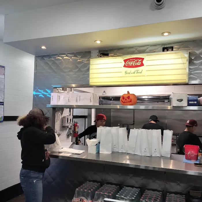 7th Street Burger Upper East Side Picture 10