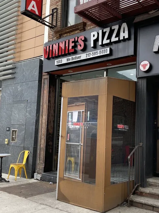 Vinnie's Pizza Picture 3